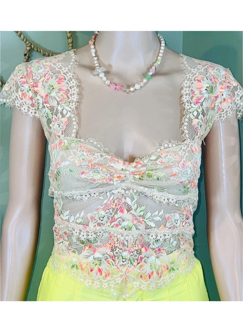 Free People Intimately Garden Party Sheer Lace Tee Cap Sleeve Peach Small - Picture 6 of 16